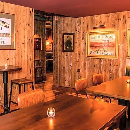 Hotel Crown Quarter Wexford